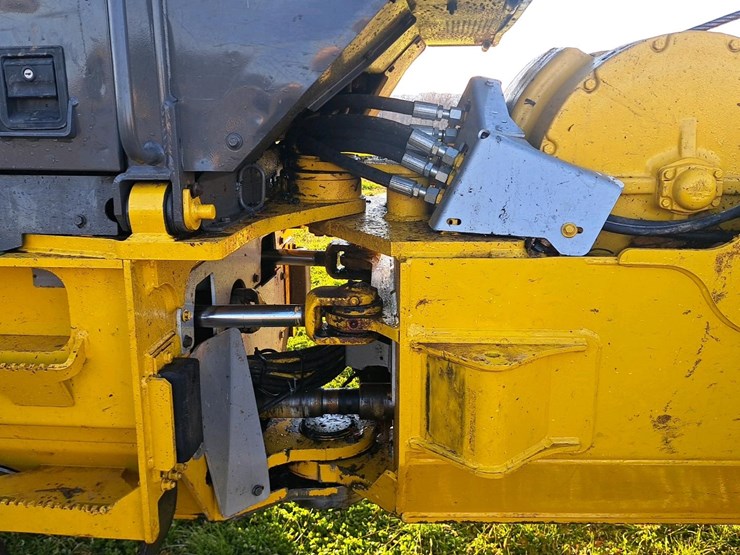 john-deere-748-image-19