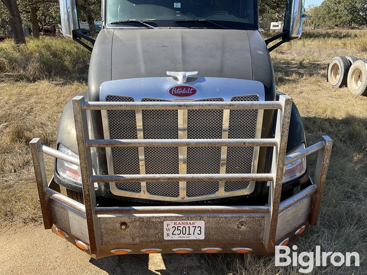 2014-peterbilt-579-image-19