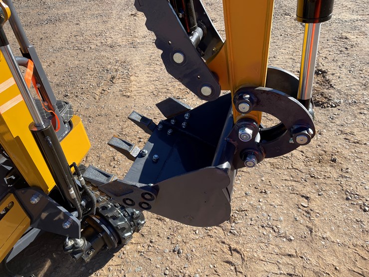 #9271-•-unused-2025-cfg-mini-excavator-image-5