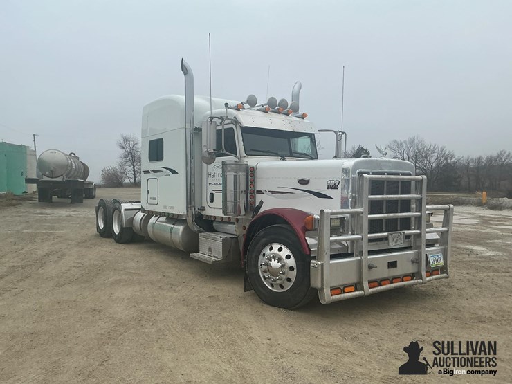 peterbilt-379-image-3