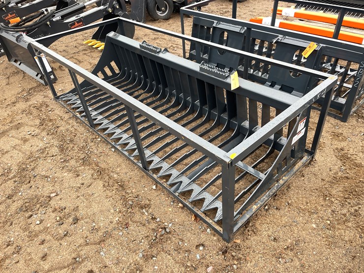 #2033-•-unused-skid-steer-rock-skeleton-bucket-attachment-image-2