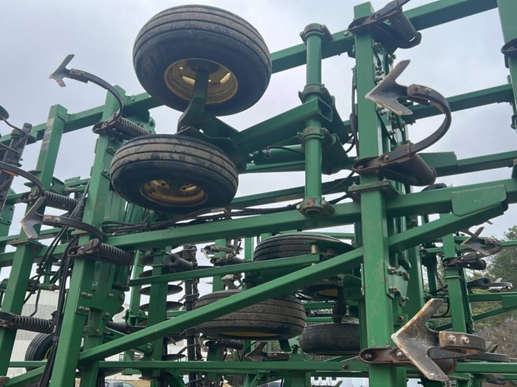 2009-john-deere-2310-image-17