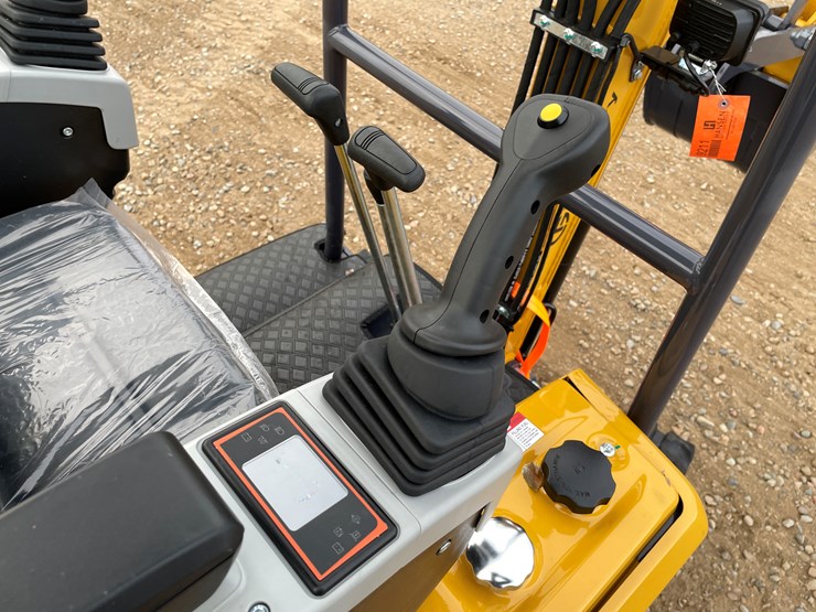 #9211-•-2025-unused-cfg-mini-excavator-image-20