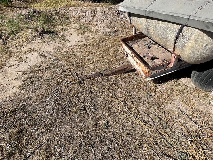 #3729-•-pair-of-trailers-and-scrap-metal-image-8