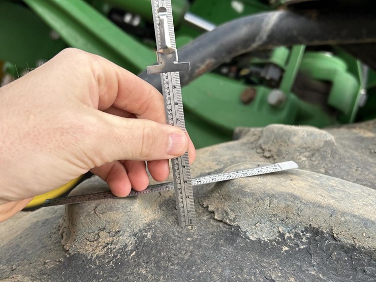 2017-john-deere-r4038-image-9