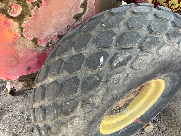 #3653-•-new-holland-swather-image-32