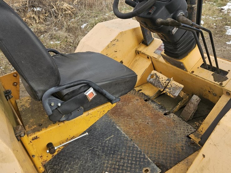 load-lifter-laborer-8000-image-16