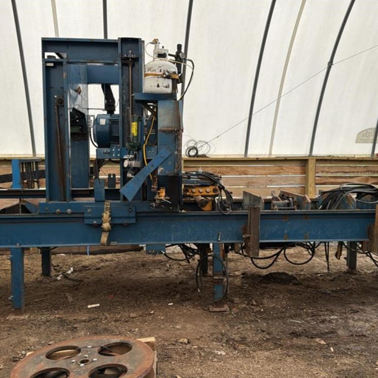 #166 • 2012 Baker Dominator Stationary Bandmill