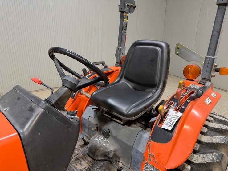 kubota-b7800-image-16
