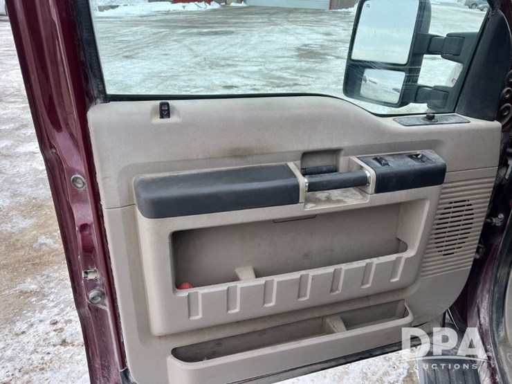 ford-f250-xlt-image-38