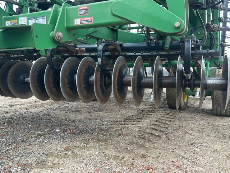 2009-john-deere-2310-image-12