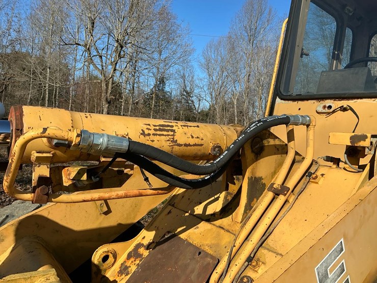 1989-deere-444e-image-51