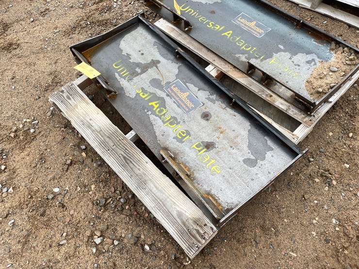 #2069-•-unused-2025-landhonor-skid-steer-universal-adapter-plate-attachment-image-2