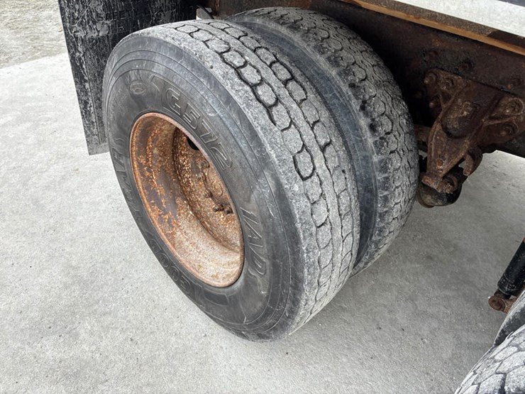 case-ih-7400-image-35