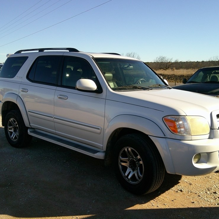TOYOTA SEQUOIA