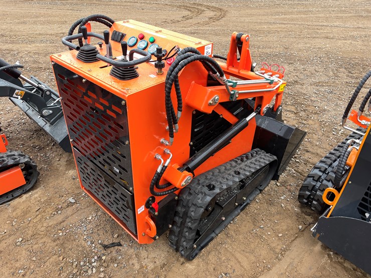 #9238-•-unused-2025-landhero-mini-skid-steer-loader-image-3