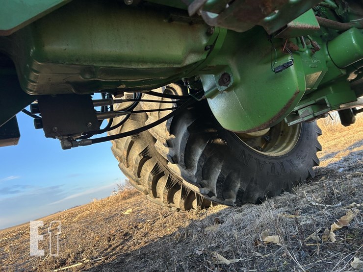 1983-john-deere-4650-image-19