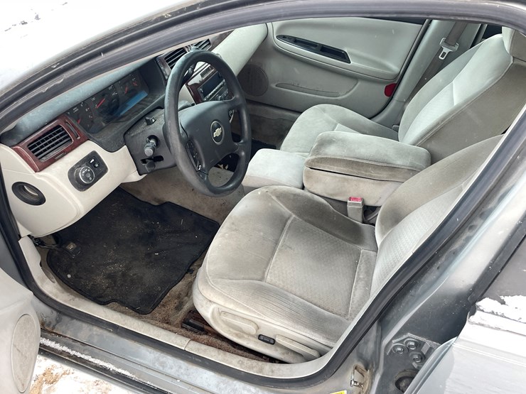 #1173-•-2008-chevrolet-impala-ls-(has-mn-title)-image-19