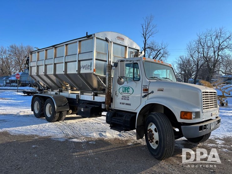 international-4900-image-6