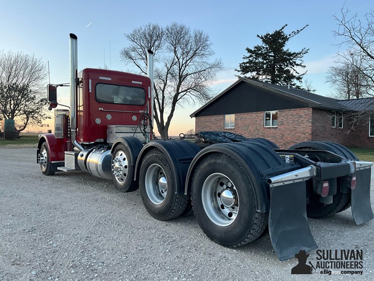 2018-peterbilt-389-image-7
