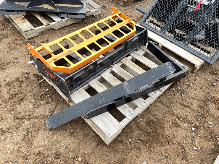 #2056-•-unused-2025-landhonor-pallet-fork-attachment-image-1