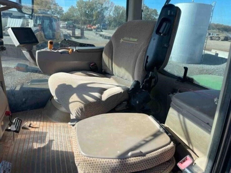 2014-john-deere-9510r-image-24