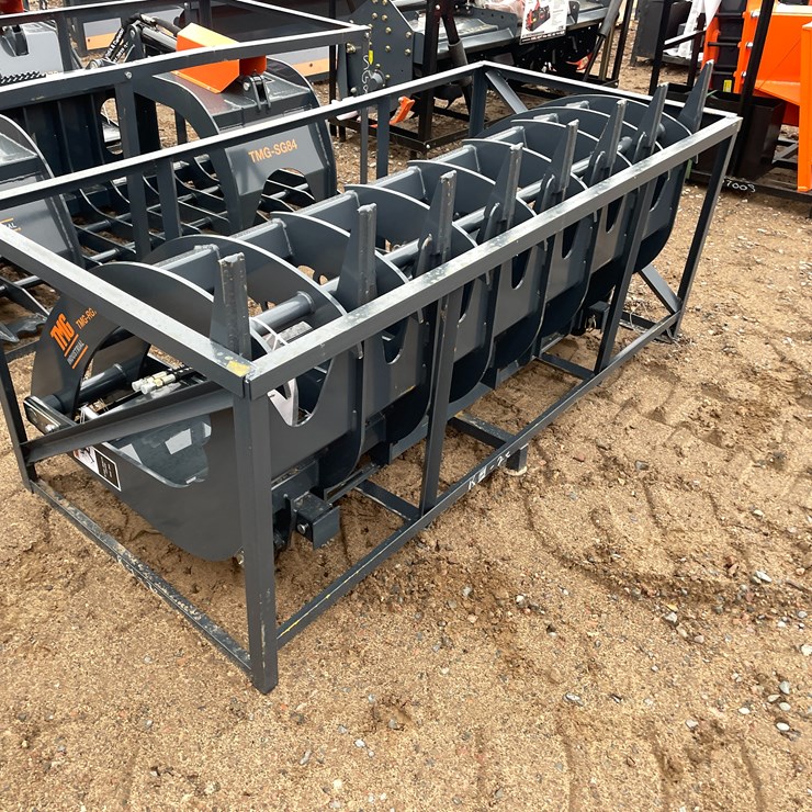 #2032 • Unused Root Rake Grapple Attachment