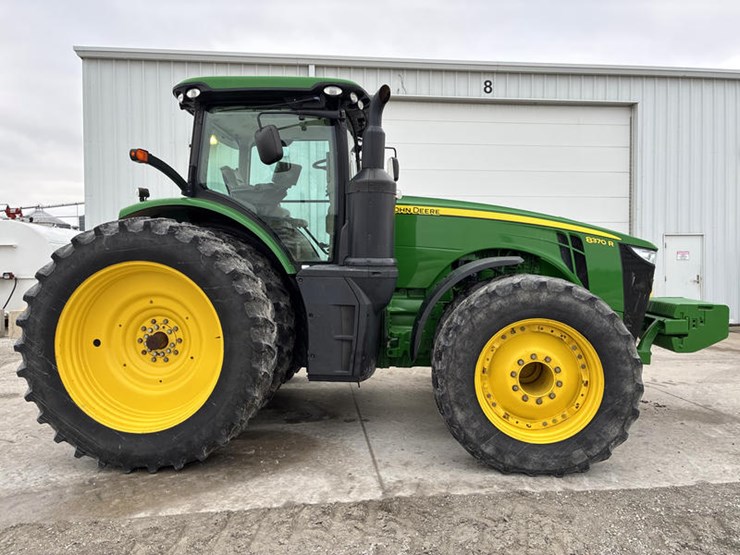 john-deere-8370r-image-5
