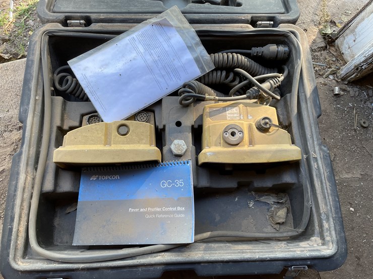 #3731-•-topcon-paver-and-profiler-control-box-image-2