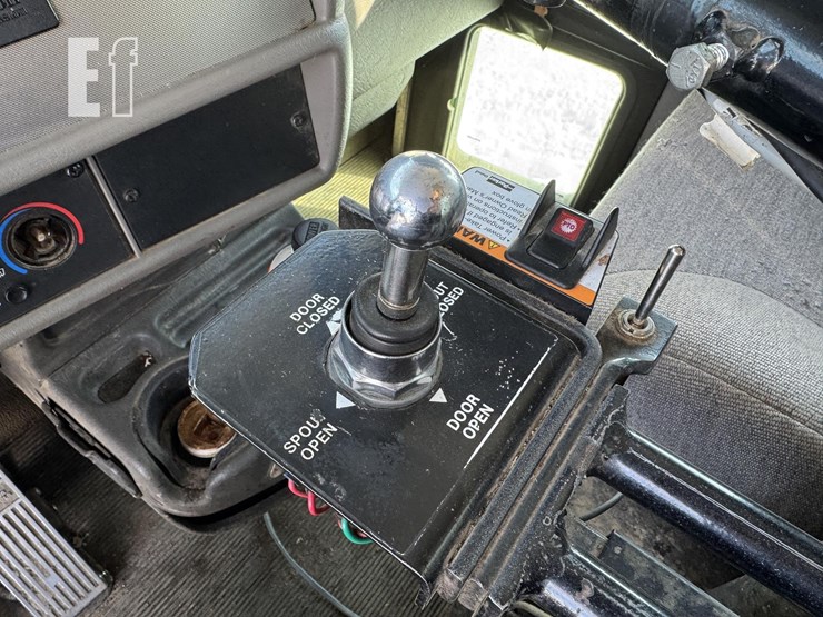 2014-kenworth-t370-image-63