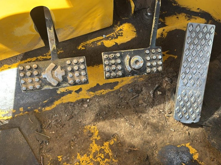 #136-•-1999-john-deere-648gll-grapple-skidder-image-15