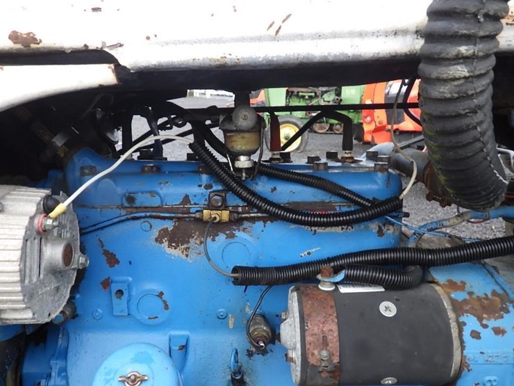 ford-tractor-image-12