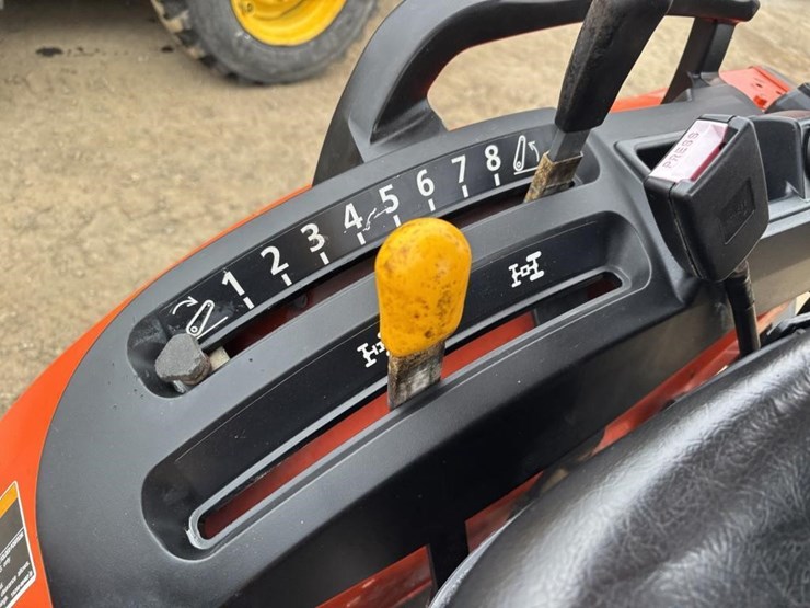 kubota-b2301-image-32