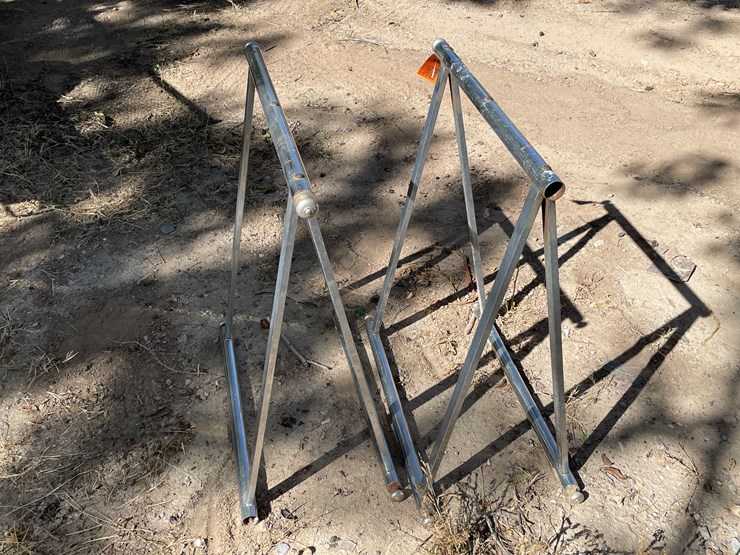 #3660-•-pair-of-sawhorses-image-4