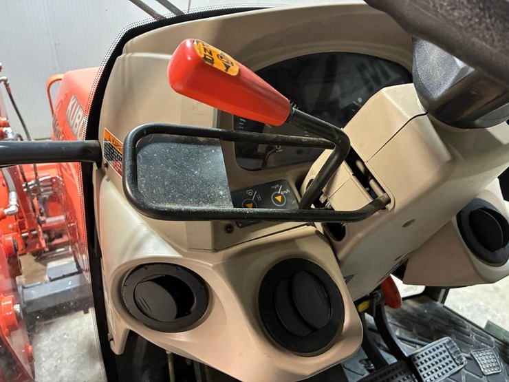 kubota-m6040hdc-image-26