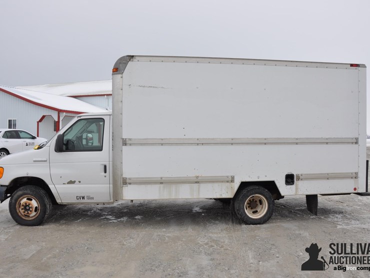 2006-ford-e350-image-8