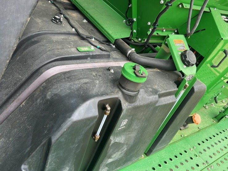 john-deere-cp690-image-42