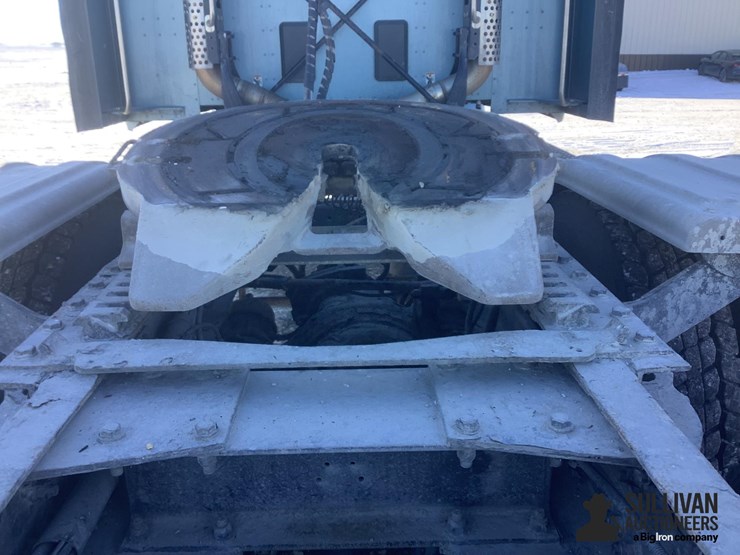 2016-kenworth-t680-image-9