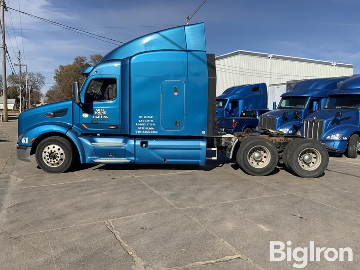 2014-peterbilt-579-image-8