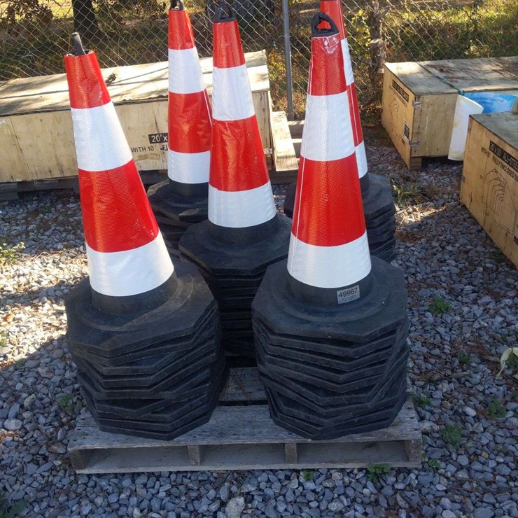 QTY (50) UNUSED SAFETY CONES
