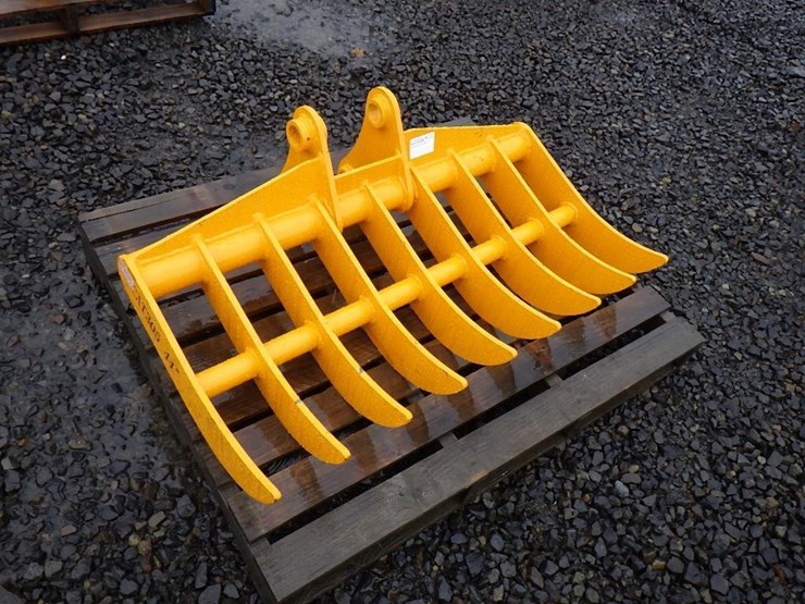 caterpillar-305-image-4