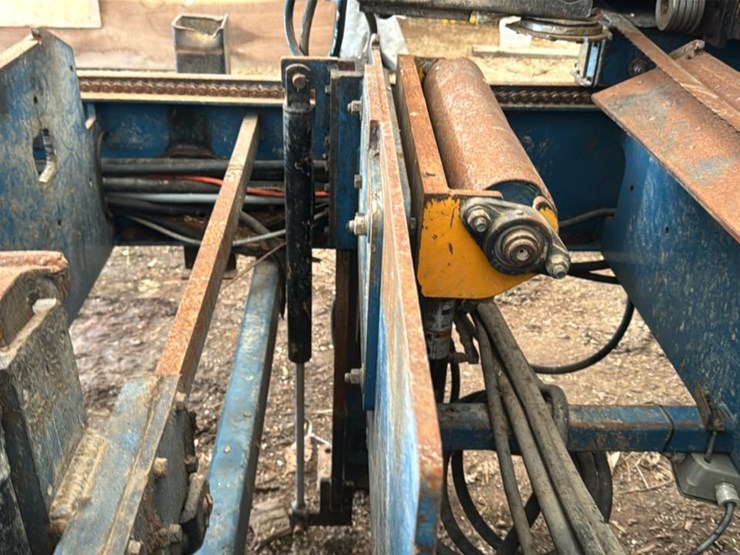 #166-•-2012-baker-dominator-stationary-bandmill-image-24