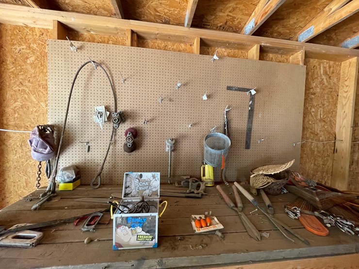 #3672-•-tools-and-large-wooden-table-image-2