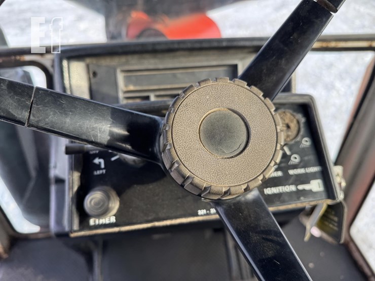 j-i-case-2290-image-58