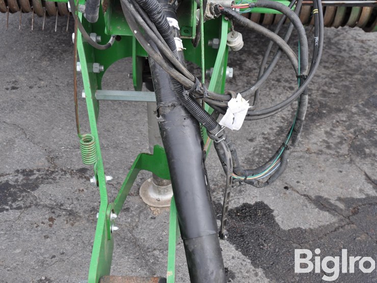 john-deere-l341-image-10