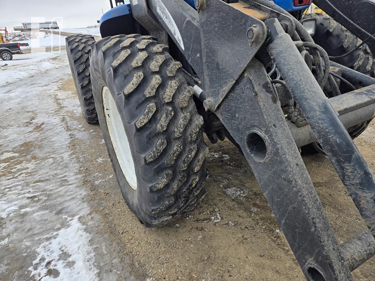 new-holland-tv145-image-13