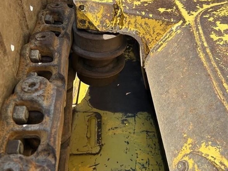 komatsu-d65ex-12-image-36