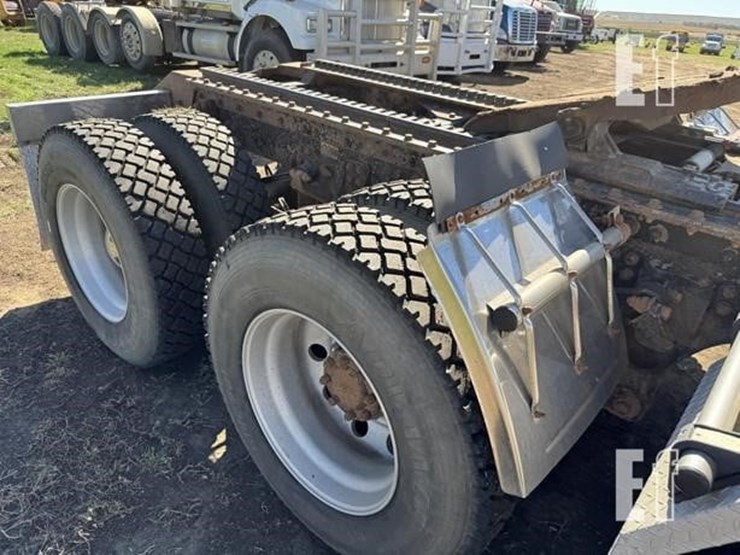 2008-kenworth-t800-image-48