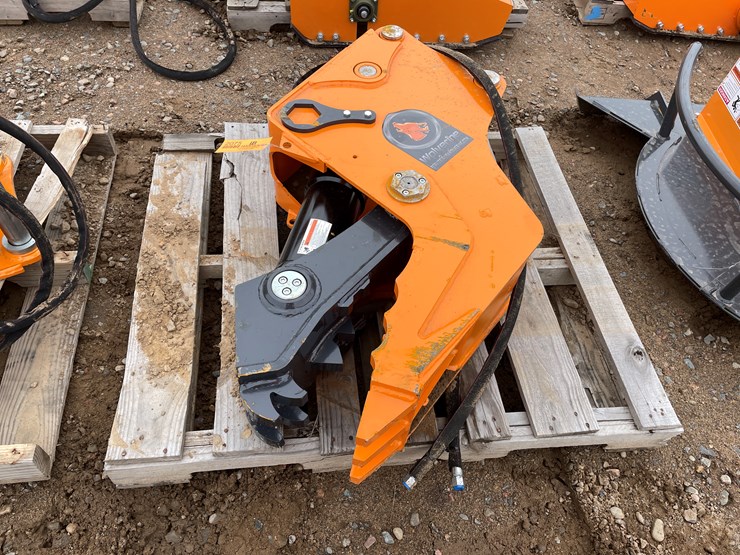 #2075-•-unused-2025-wolverine-hydraulic-clamp-attachment-image-4
