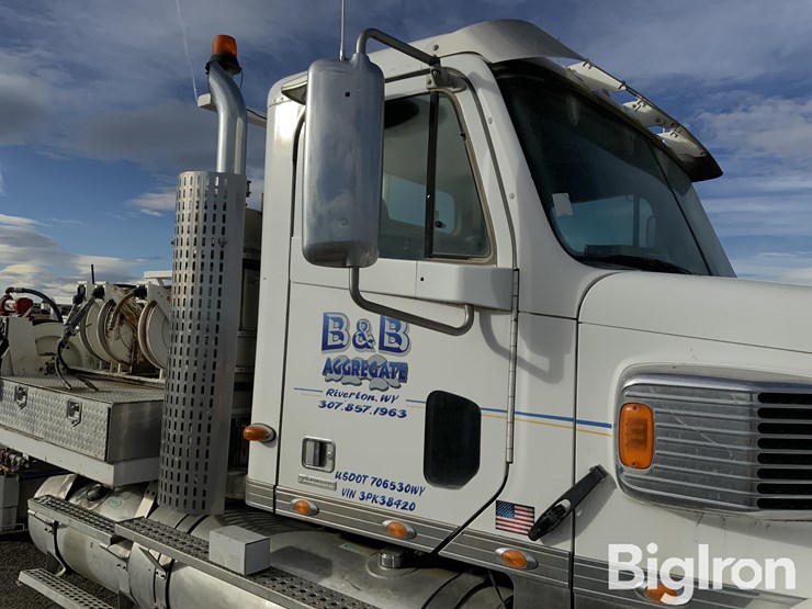 freightliner-coronado-132-image-19